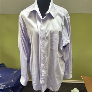Geoffrey Beene Pale Lavender Dress Shirt Classic Design